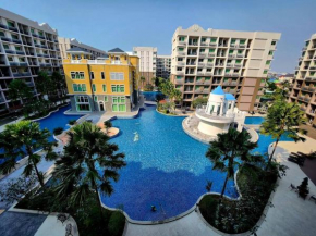 Lovely Pool View Arcadia 1 bedroom condo